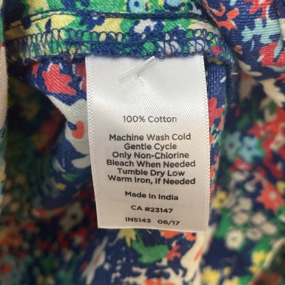 EUC Talbots 100% Cotton Bright Floral Print Blouse size Small Petite - Picture 7 of 7
